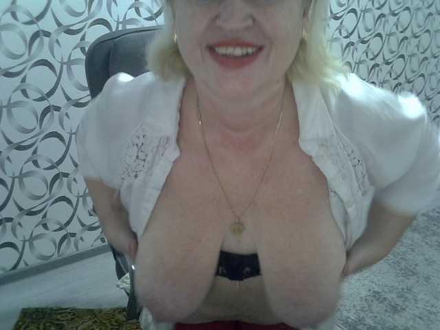 helen88888, en vivo ahora en BongaCams