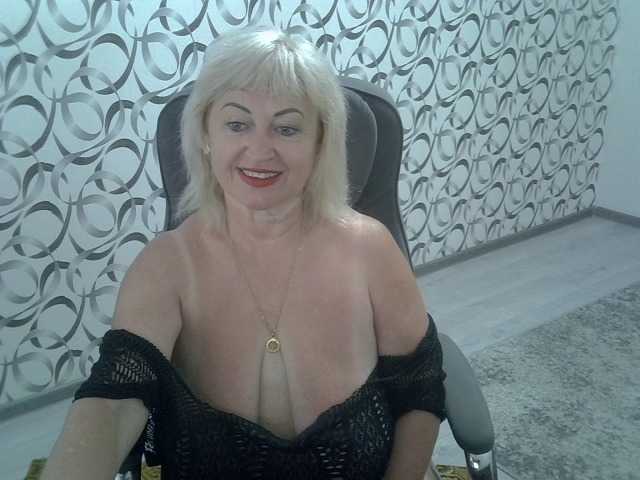 helen88888 live cam on BongaCams