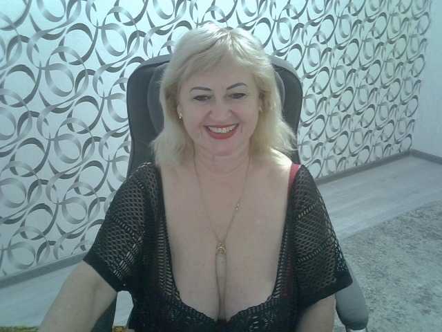 helen88888 live cam on BongaCams