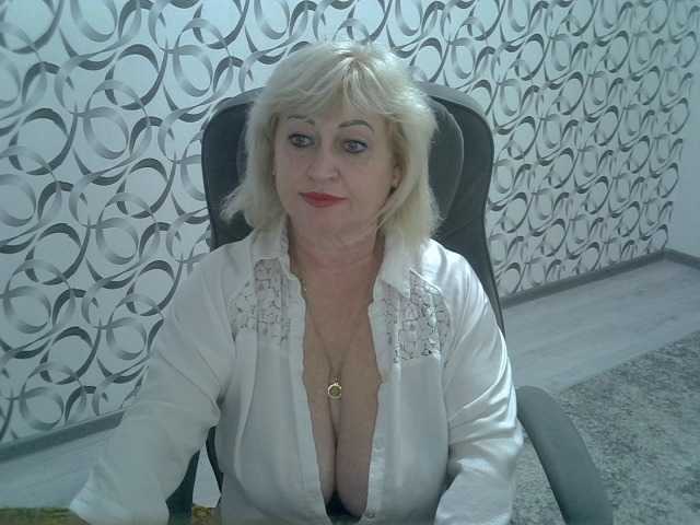 helen88888 live cam on BongaCams