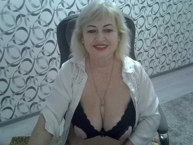 helen88888 live cam on BongaCams