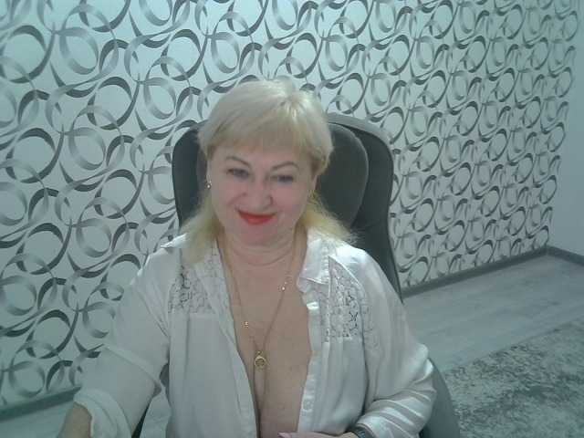 helen88888's BongaCams show and profile
