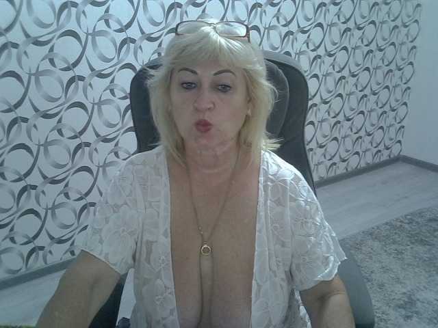 helen88888 live cam on BongaCams