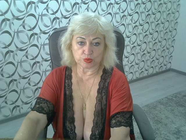 helen88888 live cam on BongaCams