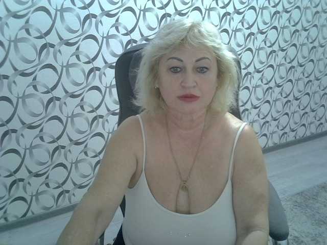 helen88888 live cam on BongaCams