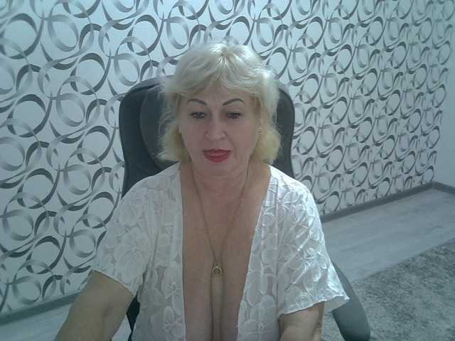helen88888 live cam on BongaCams