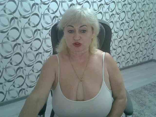 helen88888 Live Webcam on BongaCams