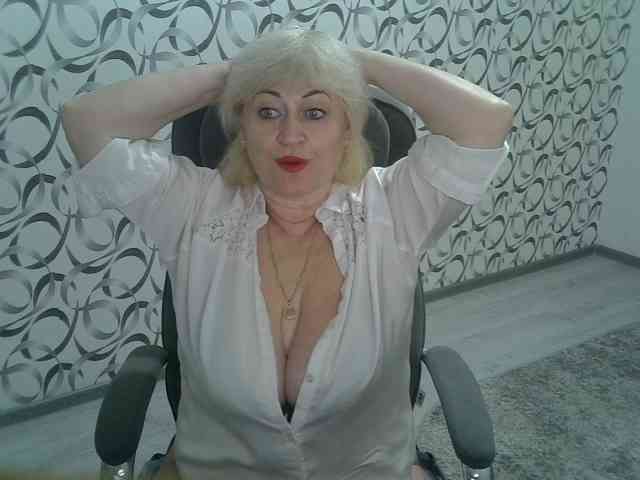 helen88888 Live Webcam on BongaCams