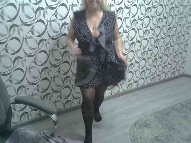 helen88888 live female cam on bongacams