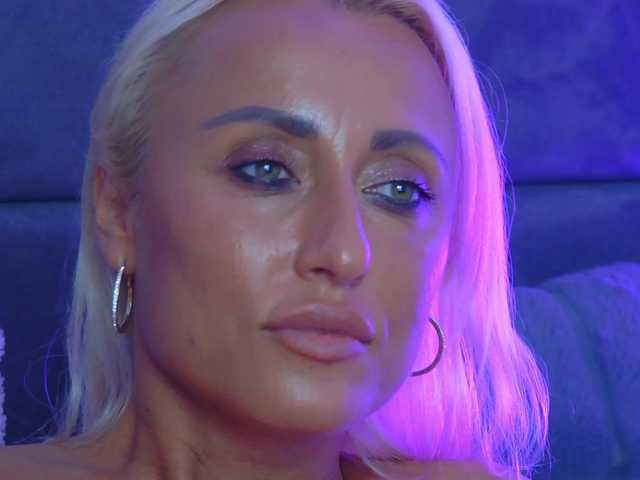DeviousAngel live cam on BongaCams
