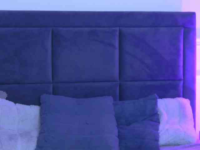 ItalianMoon webcam