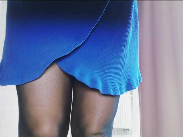 Va-len-cia live cam on BongaCams