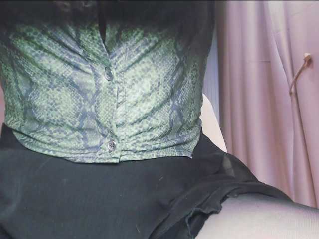 Va-len-cia live cam on BongaCams