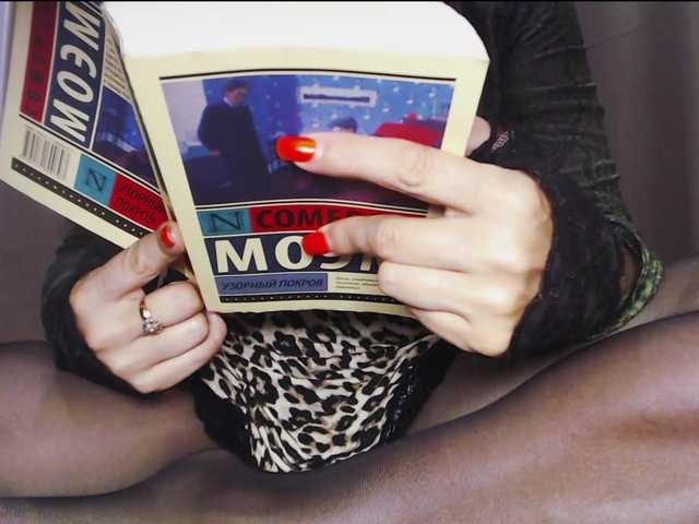 Va-len-cia live cam on BongaCams