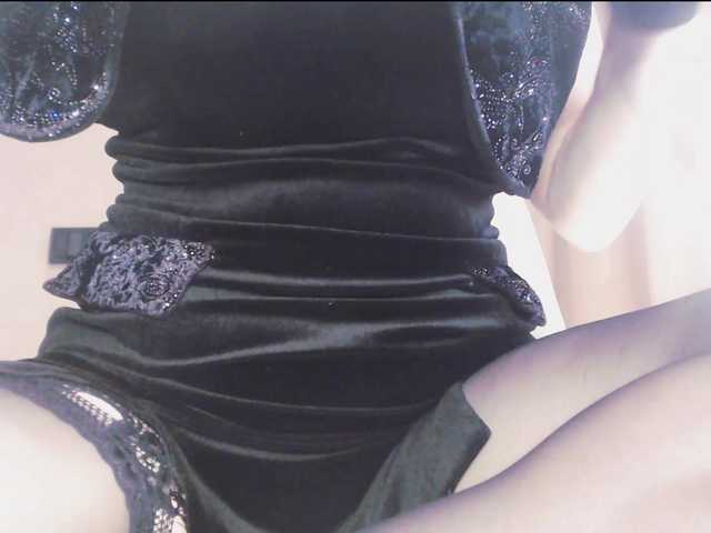 Va-len-cia live cam on BongaCams