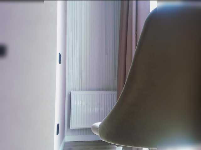 Va-len-cia live cam on BongaCams