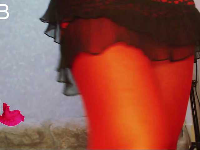Va-len-cia live cam on BongaCams