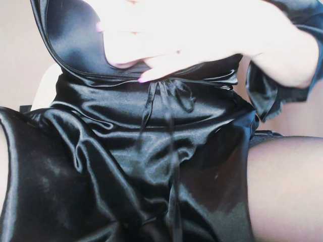 Va-len-cia live cam on BongaCams