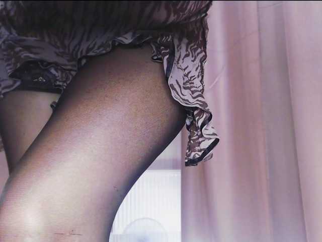 Va-len-cia live cam on BongaCams