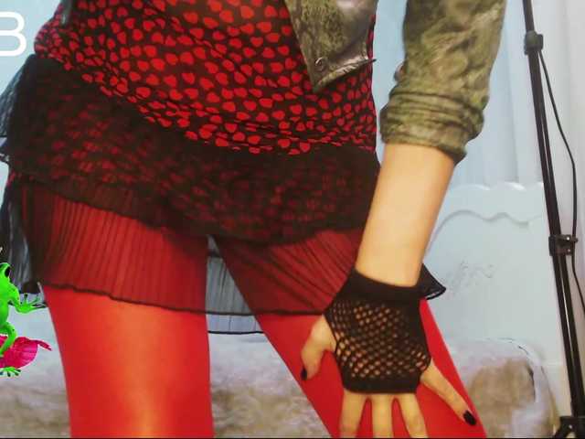 Va-len-cia live webcam show