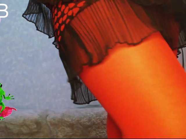 Va-len-cia live cam preview