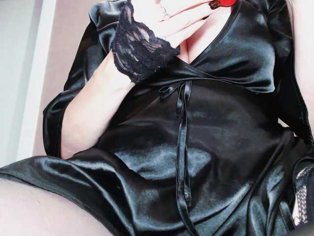 Va-len-cia live cam on BongaCams