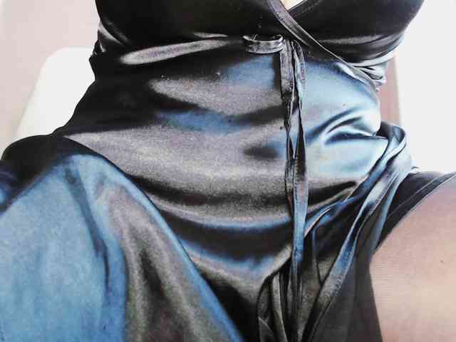 Va-len-cia Live Webcam on BongaCams