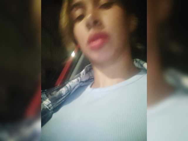 AnnieMiller live cam preview
