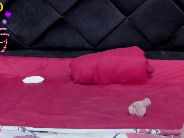  AnnieMiller- chat room