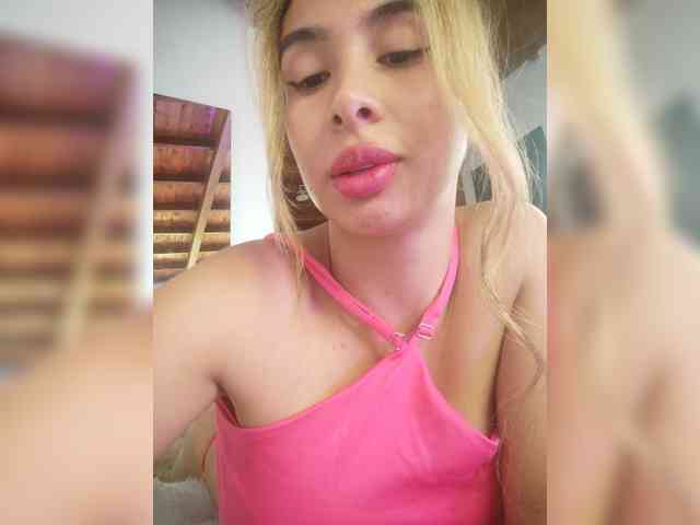 AnnieMiller webcam