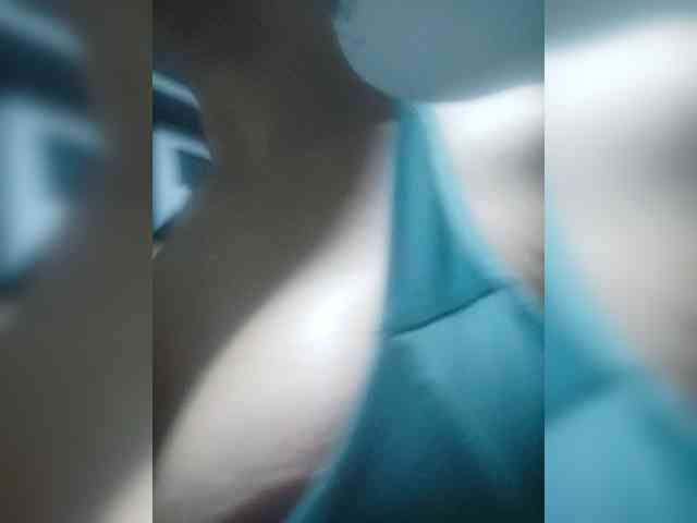 AnnieMiller webcam