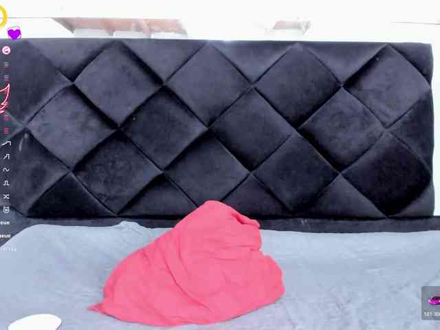 AnnieMiller webcam