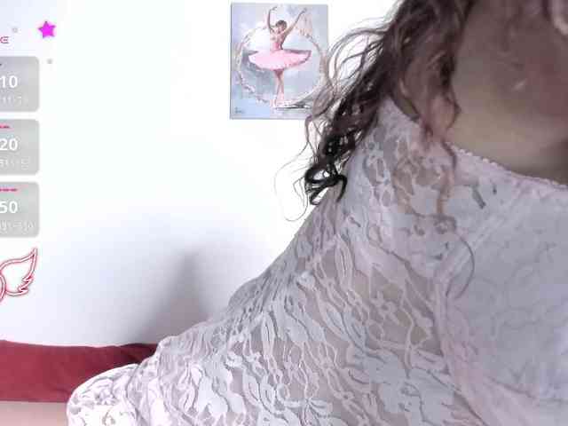 AnnieMiller webcam