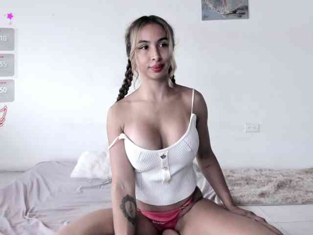 AnnieMiller webcam