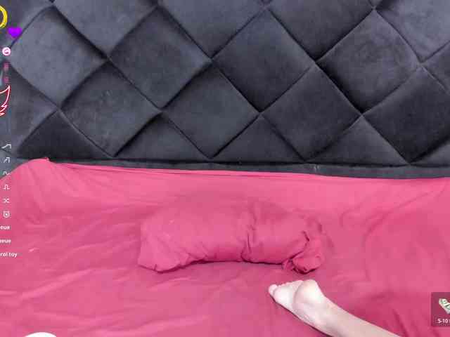 AnnieMiller webcam