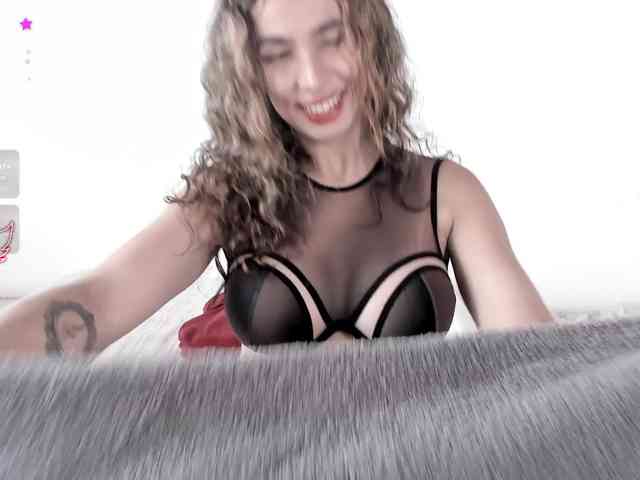 AnnieMiller webcam