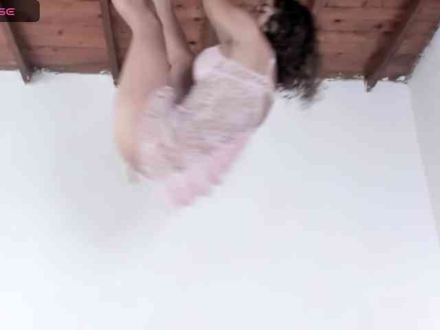 AnnieMiller webcam