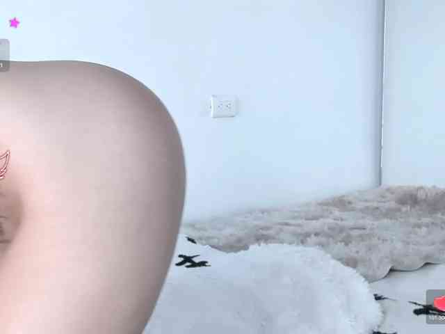 Модель: AnnieMiller