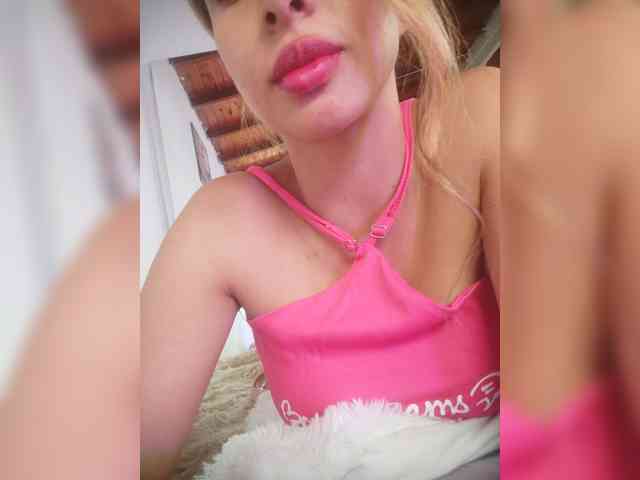 AnnieMiller webcam
