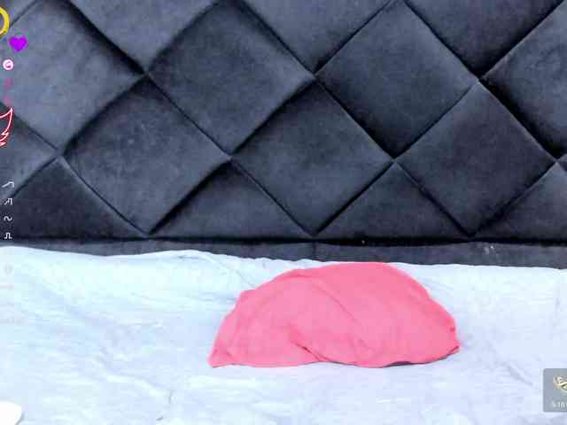 AnnieMiller webcam