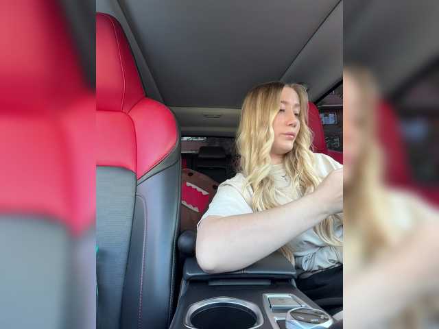 lana-lana03 live cam on BongaCams