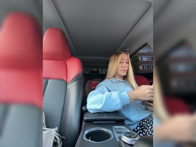 lana-lana03 live cam on BongaCams