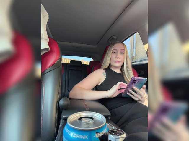 lana-lana03 live cam on BongaCams