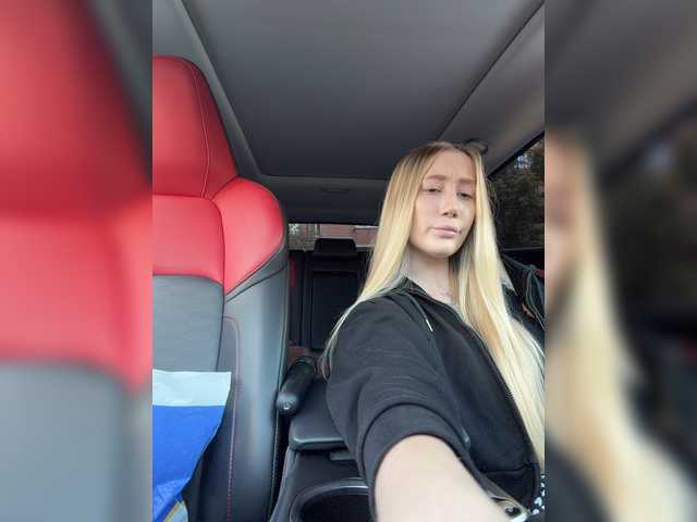 lana-lana03 live cam on BongaCams