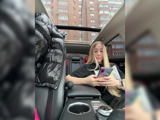 lana-lana03 live cam on BongaCams