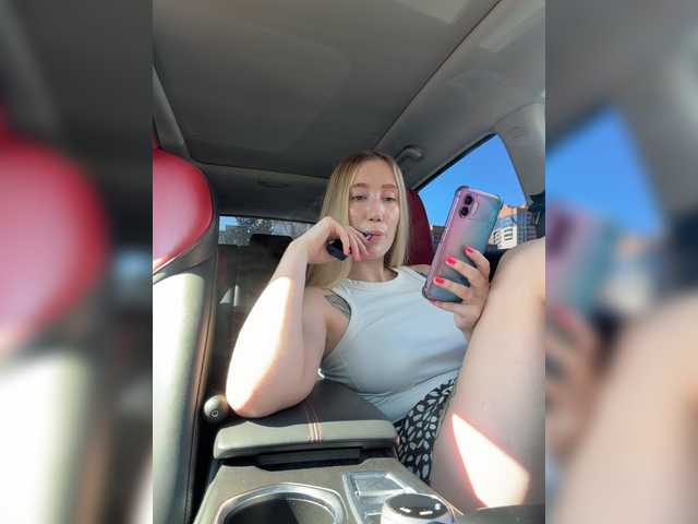 lana-lana03 live cam on BongaCams