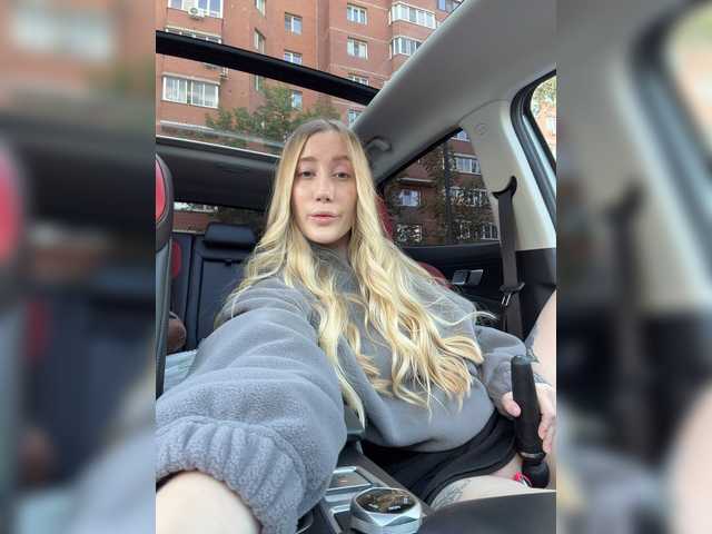lana-lana03 live cam on BongaCams