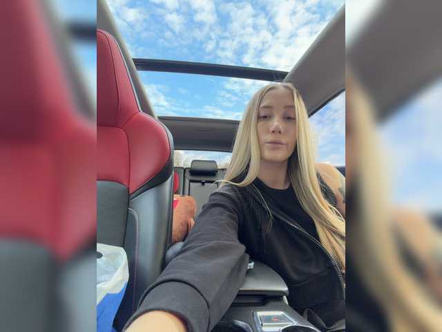 lana-lana03 live cam on BongaCams