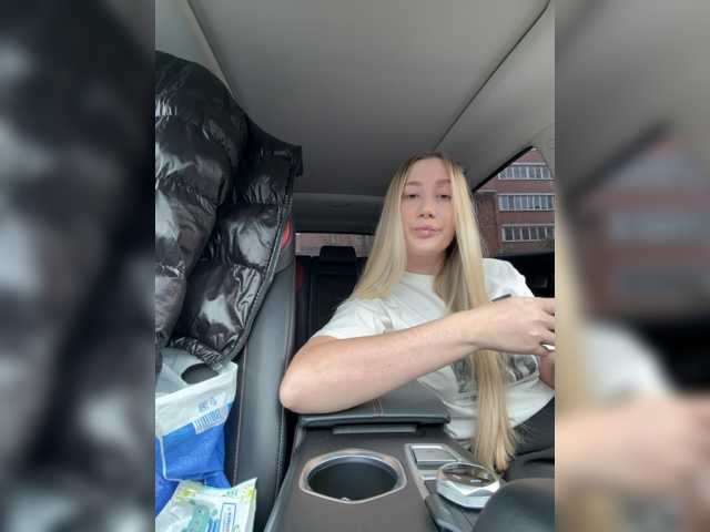 lana-lana03 live cam on BongaCams