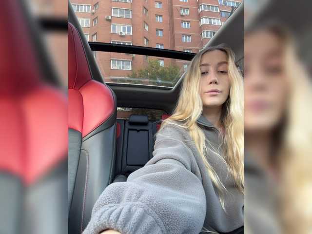 lana-lana03 live cam on BongaCams